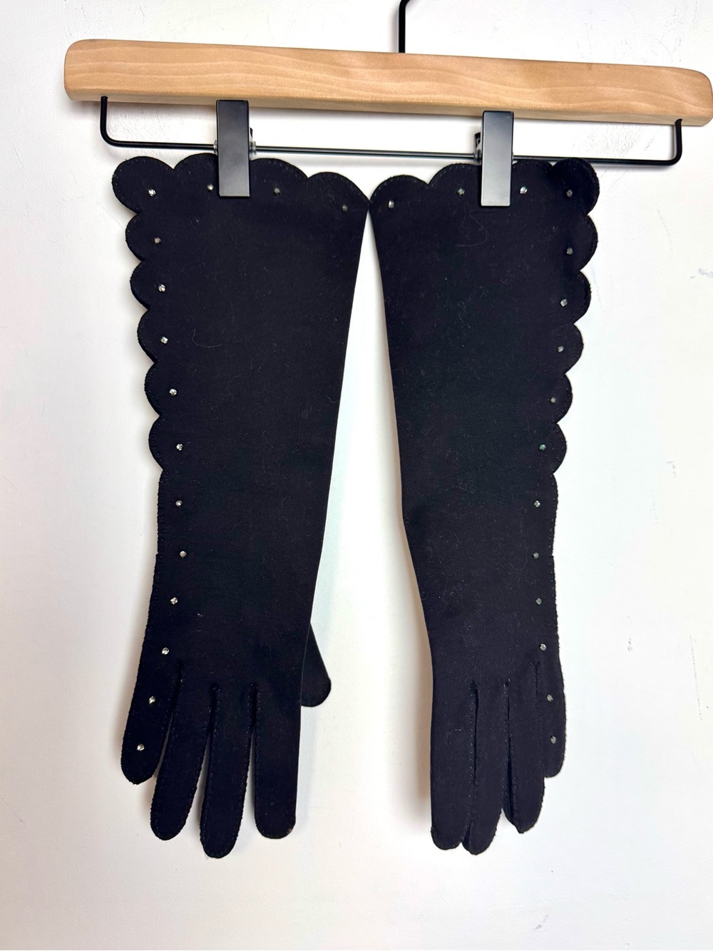 Vintage 1950s Black Scalloped Long Women's Gloves